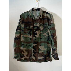 Vintage 1990s army woodland Camouflage BDU Shirt Size Small Long w/ patches